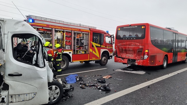 Schwerer Verkehrsunfall nach Eisregen